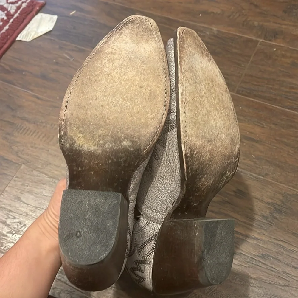 Ariat booties - Picture 3 of 4